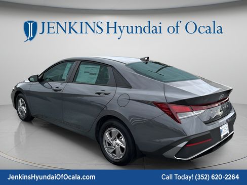 New 2026 Hyundai Elantra SEL Sport Premium FWD image 6