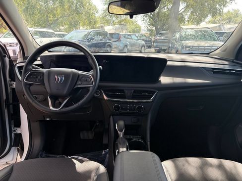 Used 2025 Buick Encore GX Preferred FWD image 27