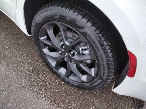 New 2026 Chrysler Pacifica Select w/ S Appearance Package AWD/4WD image 16
