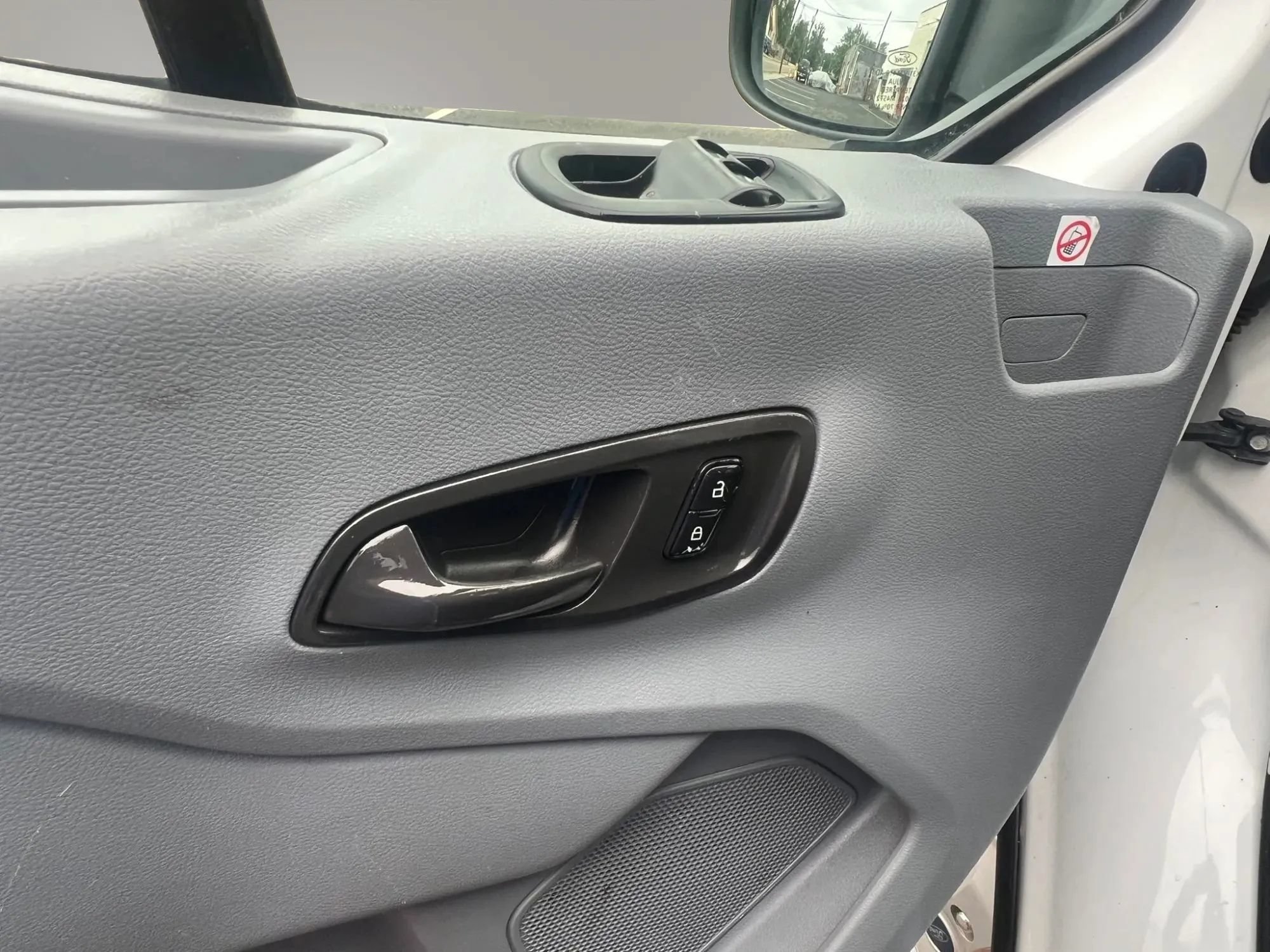 Used 2019 Ford Transit 350 XLT RWD image 14