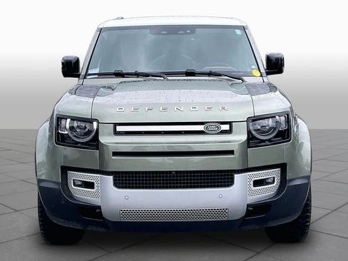 Used 2023 Land Rover Defender 110 SE AWD/4WD image 3