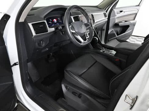 Used 2022 Volkswagen Atlas SE w/ Panoramic Sunroof Package image 20