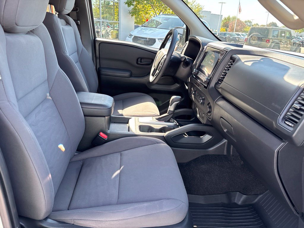 Used 2024 Nissan Frontier S RWD image 14
