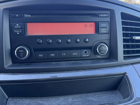 Used 2015 Nissan Quest S image 15