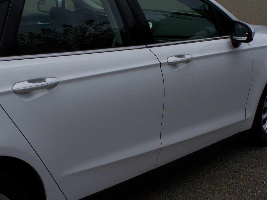 Used 2015 Ford Fusion S FWD image 25
