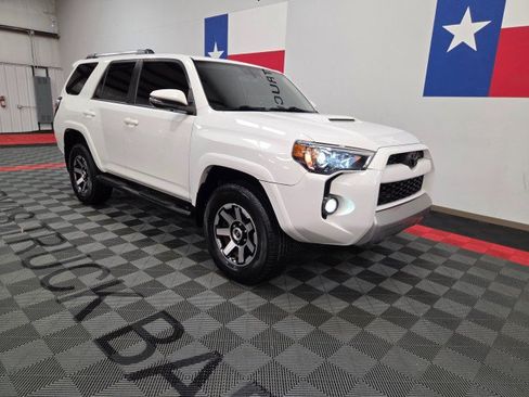 Used 2017 Toyota 4Runner TRD Off-Road Premium AWD/4WD image 23