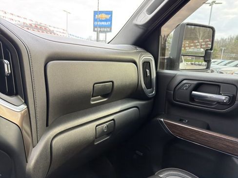 Used 2020 Chevrolet Silverado 3500 High Country w/ Z71 Off-Road Package image 24