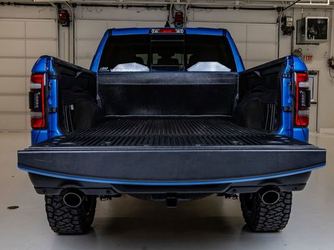 Used 2023 RAM 1500 Big Horn AWD/4WD image 9