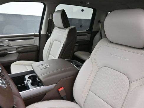 Used 2025 RAM 1500 Laramie image 13