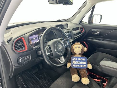 Used 2020 Jeep Renegade Trailhawk w/ Cold Weather Group image 9