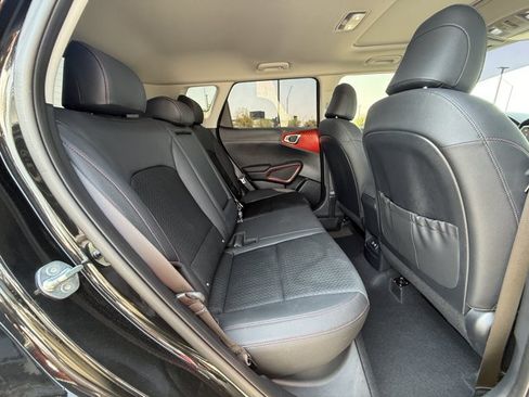 Used 2025 Kia Soul GT-Line w/ GT-Line Technology Package FWD image 24