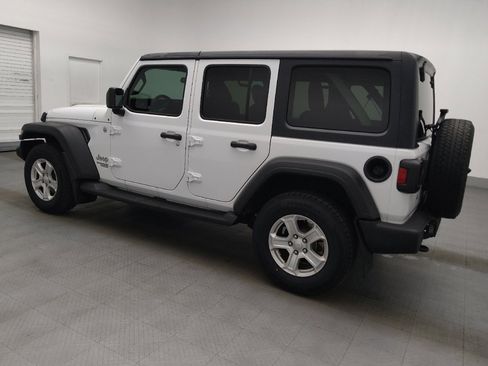 Used 2018 Jeep Wrangler Unlimited Sport S AWD/4WD image 3