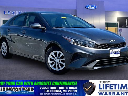 Used 2024 Kia Forte LX FWD image 1