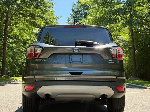 Used 2017 Ford Escape SE AWD/4WD image 6