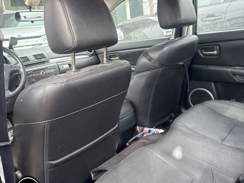 Used 2006 MAZDA MAZDA3 s Touring image 9