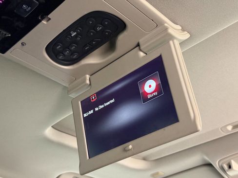 Used 2016 GMC Yukon Denali w/ Open Road Package image 32