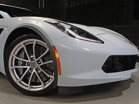 Used 2018 Chevrolet Corvette Grand Sport image 9