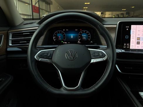 Used 2026 Volkswagen Atlas SE AWD/4WD image 38