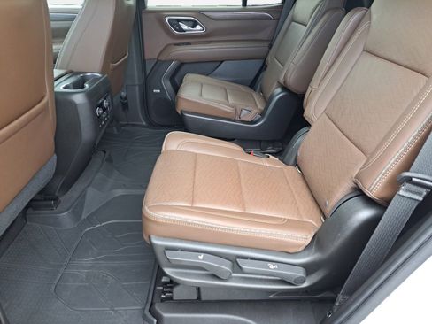 Used 2021 Chevrolet Tahoe High Country image 11