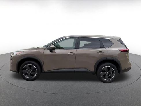Used 2025 Nissan Rogue SV image 8