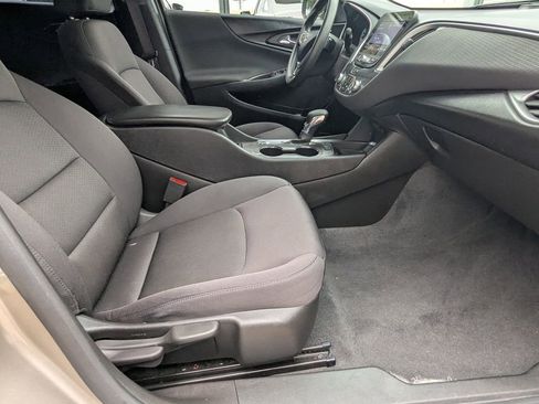 Certified 2022 Chevrolet Malibu LT FWD image 19