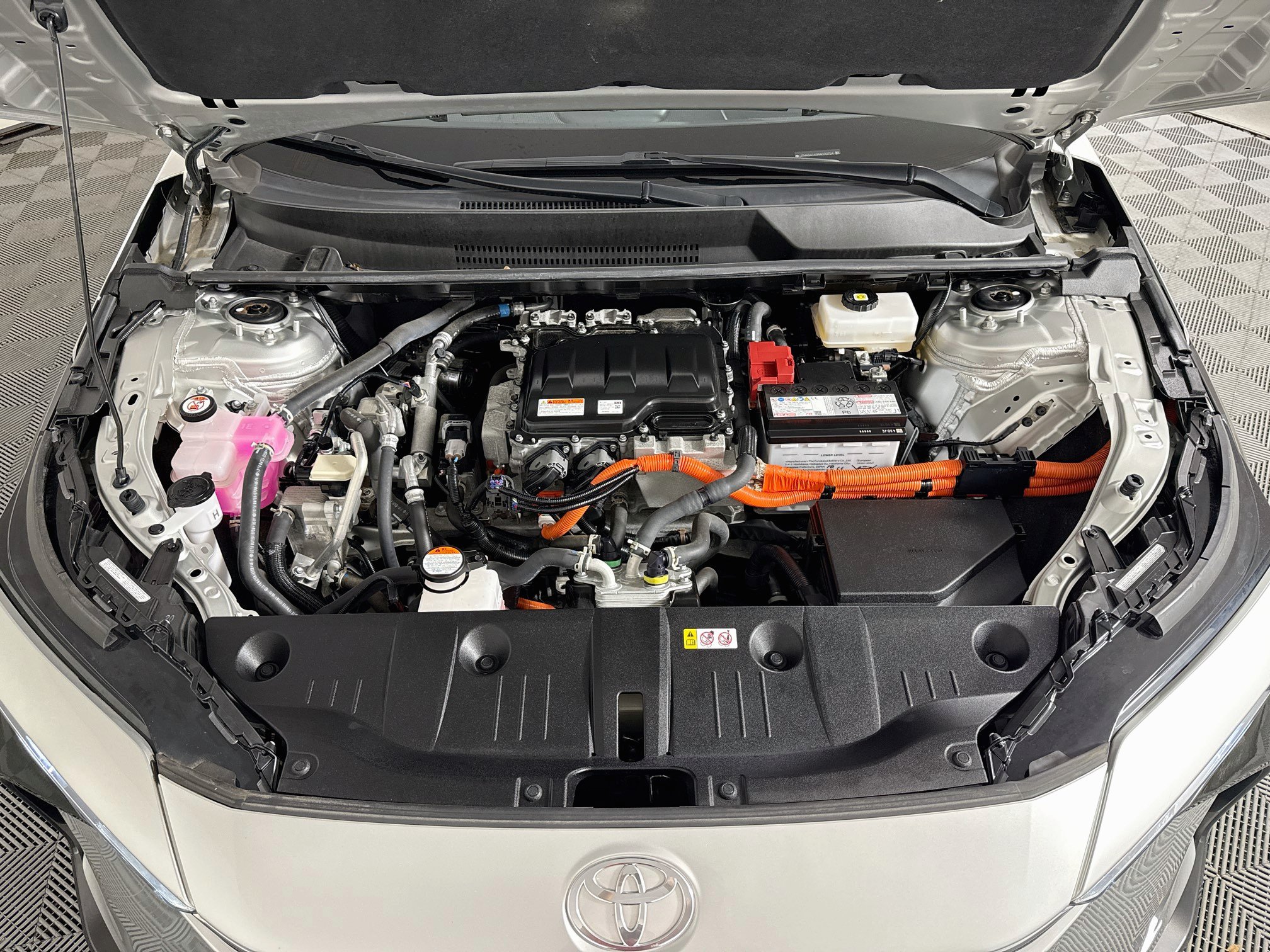 Certified 2024 Toyota bZ4X AWD w/ Weather Package image 30