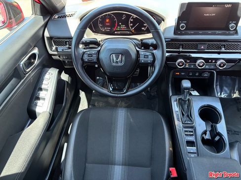 Used 2025 Honda Civic Sport image 15