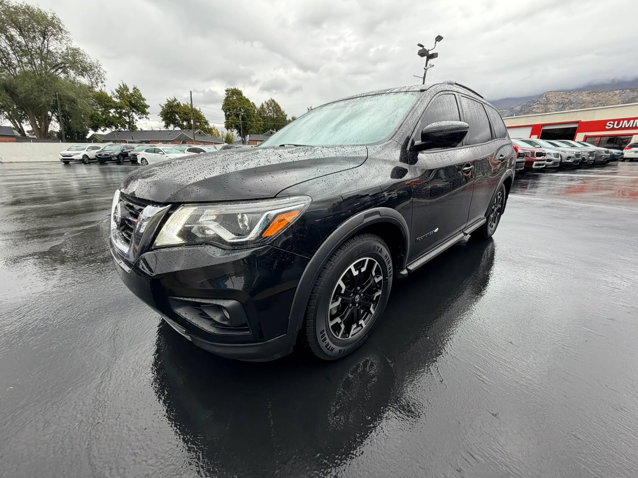 Used 2020 Nissan Pathfinder SL AWD/4WD image 7