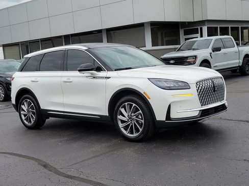 Certified 2023 Lincoln Corsair AWD w/ Equipment Group 101A image 1