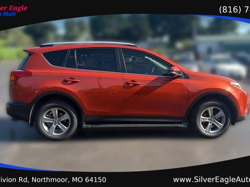 Used 2015 Toyota RAV4 XLE FWD image 7