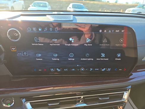 New 2026 Chevrolet Traverse RS image 25