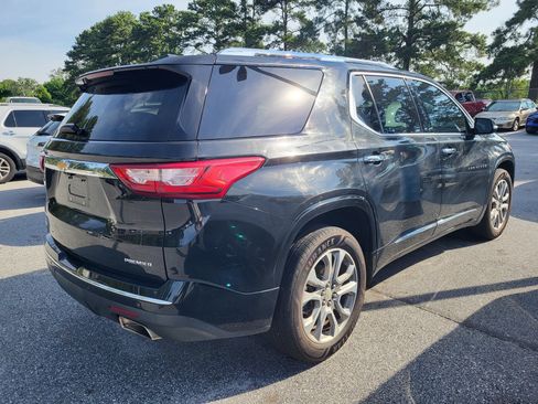 Used 2020 Chevrolet Traverse Premier FWD image 4