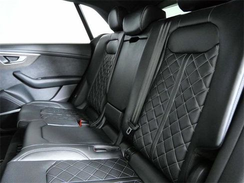 Used 2023 Audi SQ8 Prestige w/ Prestige Package image 15