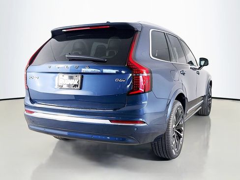 New 2026 Volvo XC90 B6 Plus w/ Protection Package AWD/4WD image 7