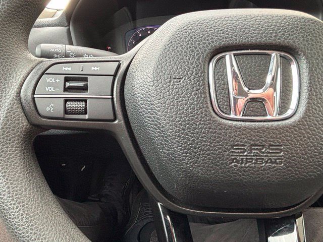 Used 2025 Honda Accord SE image 8