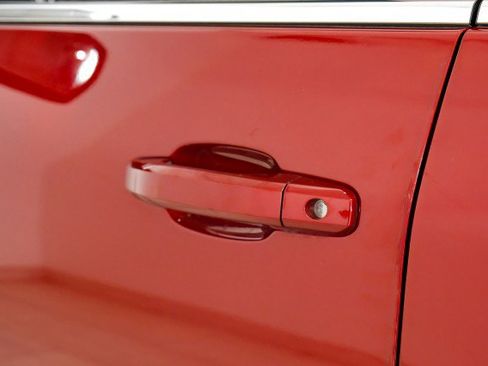 Used 2018 GMC Sierra 1500 SLE w/ SLE Value Package image 38