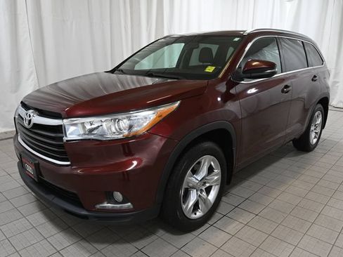 Used 2014 Toyota Highlander Limited AWD/4WD image 19