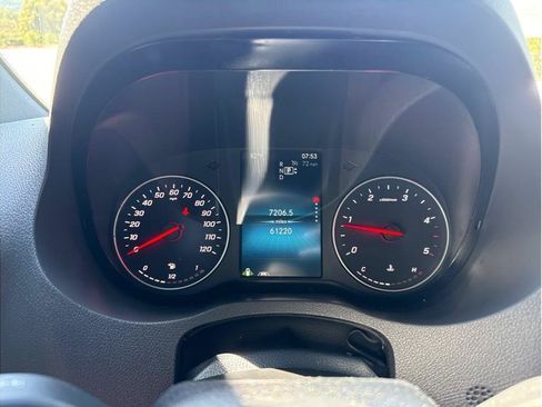 Used 2024 Mercedes-Benz Sprinter 2500 image 12
