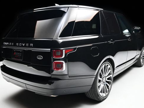 Used 2019 Land Rover Range Rover Supercharged AWD/4WD image 23