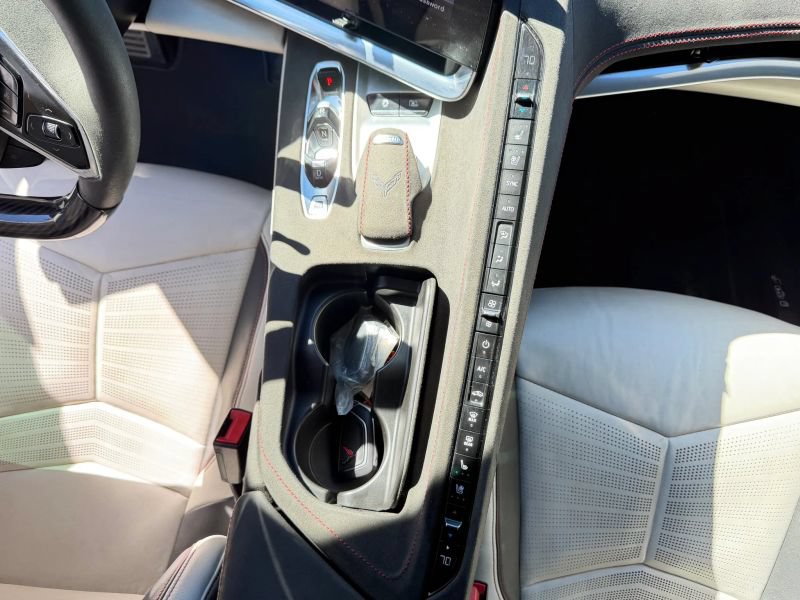 Used 2023 Chevrolet Corvette Stingray Premium Cpe w/ Z51 Performance Package RWD image 20