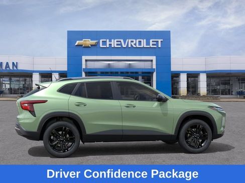 New 2026 Chevrolet Trax ACTIV w/ Sunroof Package FWD image 6