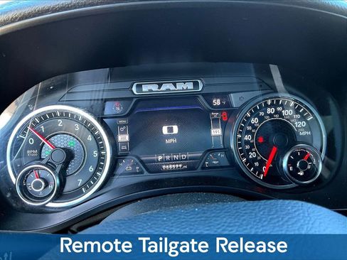 Used 2023 RAM 1500 Laramie AWD/4WD image 15