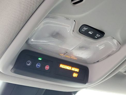 Used 2022 Chevrolet TrailBlazer LT w/ Driver Confidence Package image 20