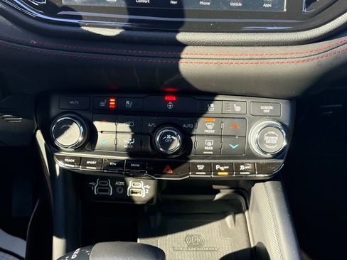 Used 2024 Dodge Durango R/T w/ Tow 'N Go Package image 18