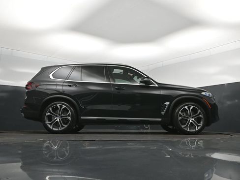 Used 2024 BMW X5 xDrive50e w/ Premium Package AWD/4WD image 43