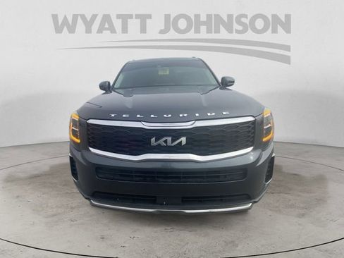 Used 2022 Kia Telluride EX w/ EX Premium Package image 16