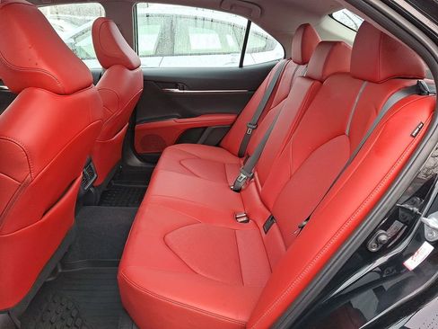 Used 2023 Toyota Camry XSE image 7