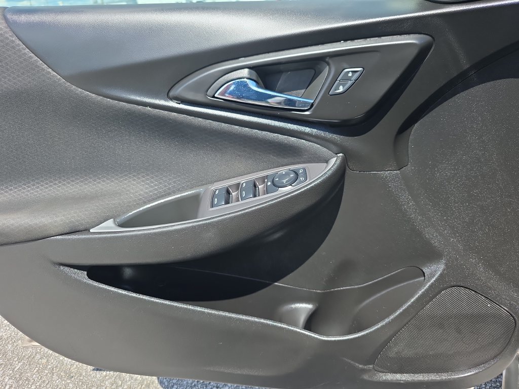 Used 2025 Chevrolet Malibu LT FWD image 17