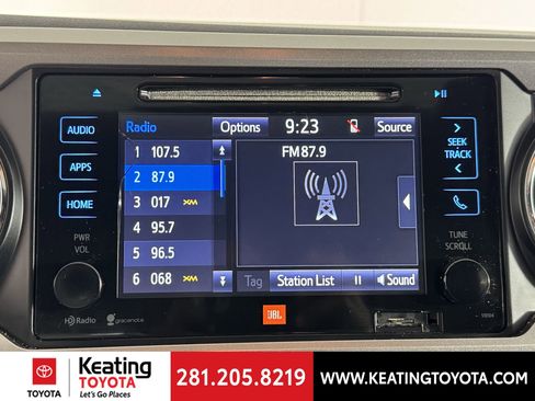 Certified 2016 Toyota Tacoma Limited image 26