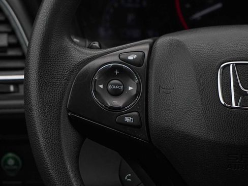 Used 2021 Honda HR-V EX image 17